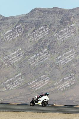 media/Nov-16-2025-Race Pace (Sun) [[8c5fa54630]]/Non Verified Riders (1st 20 Minutes)/2-Turn 10 (1010am)/